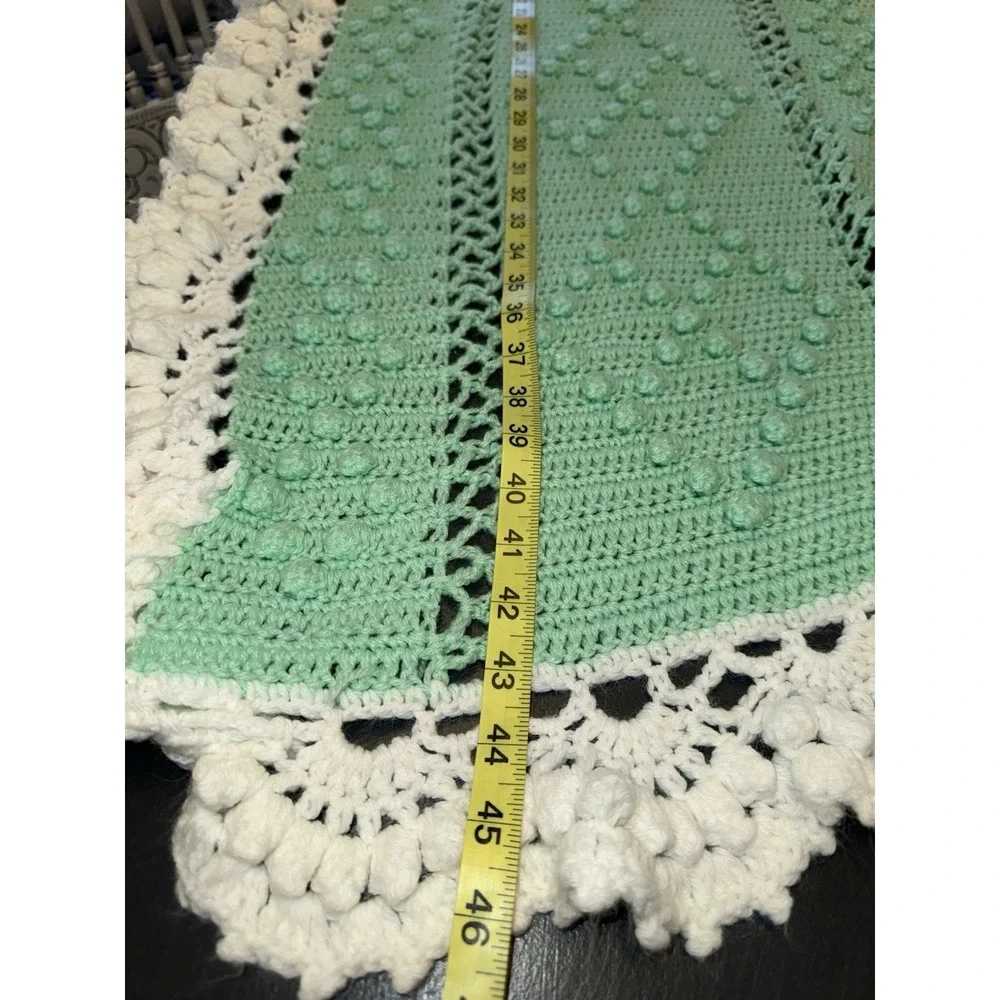 Handmade Crocheted Baby Afghan Light Mint Green‎ 46x37 Raised Pattern Scalloped